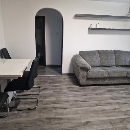 Apartament Gara De Nord Boekarest Buitenkant foto